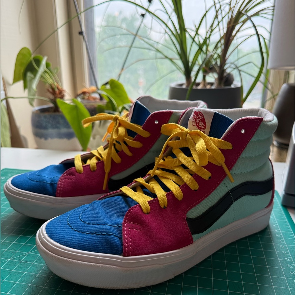 Vans High Top Multicolor Skate Shoes women’s 8 men’s 6.5